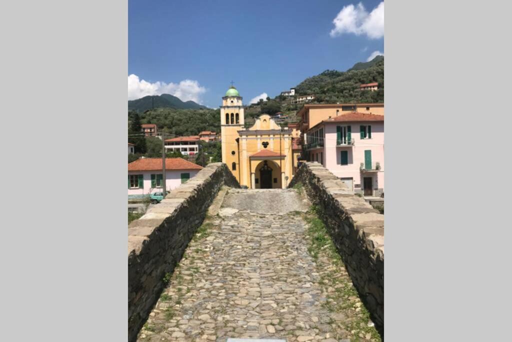 Alloggio U Sportegu Da E Monti A Giaia Badalucco Exterior photo