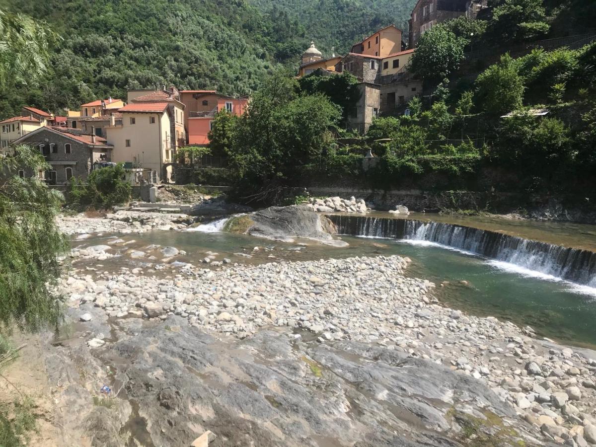 Alloggio U Sportegu Da E Monti A Giaia Badalucco Exterior photo